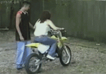 1279016952_motorcycle-riding-fail.gif 1279016952_motorcycle-riding-fail.gif