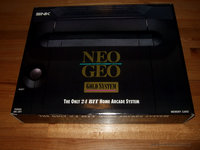 NeoGeoGoldSystemBoxUncirculated-vgo-01.jpg